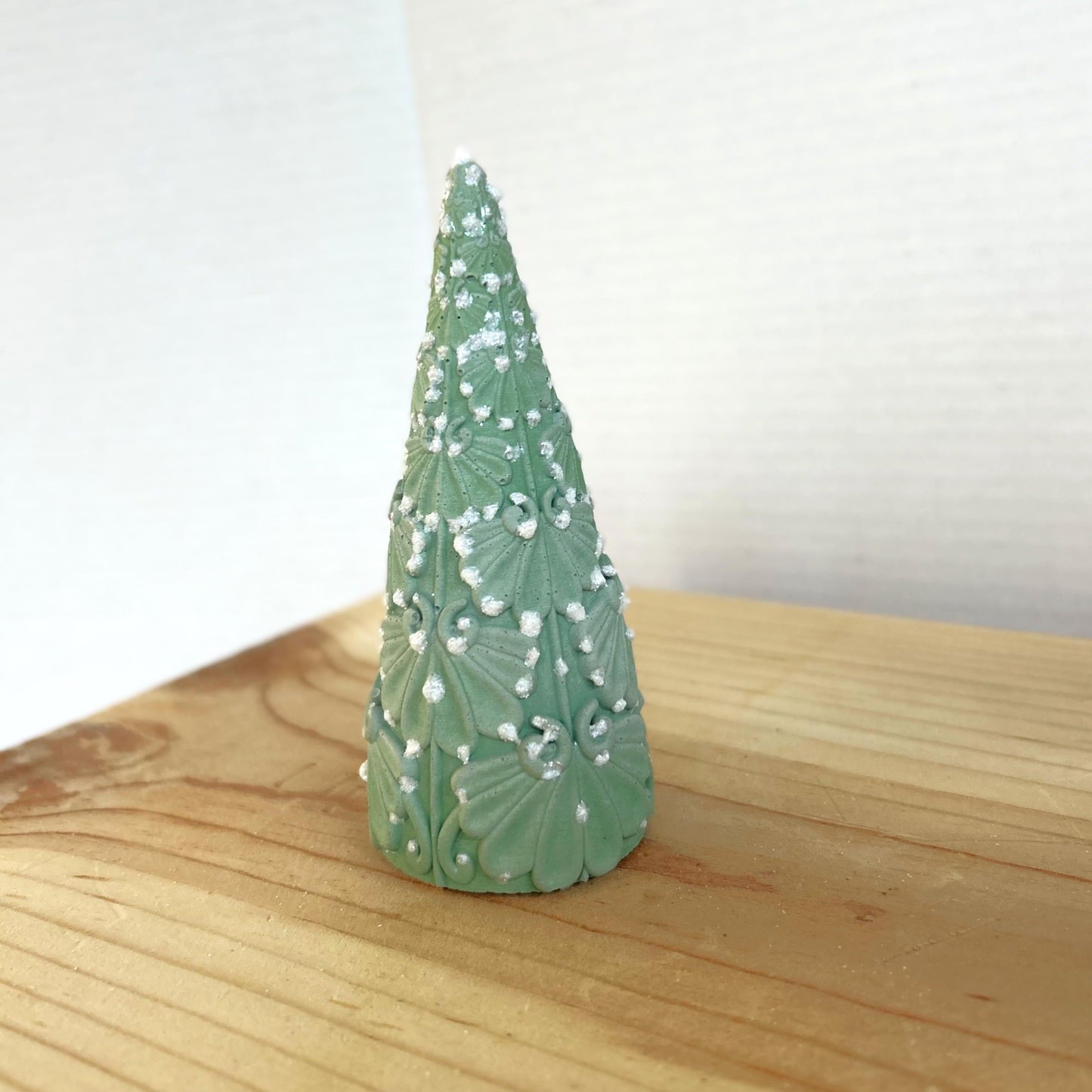 Juniper Christmas Cement Tree in green. Love Nene Concrete trees.