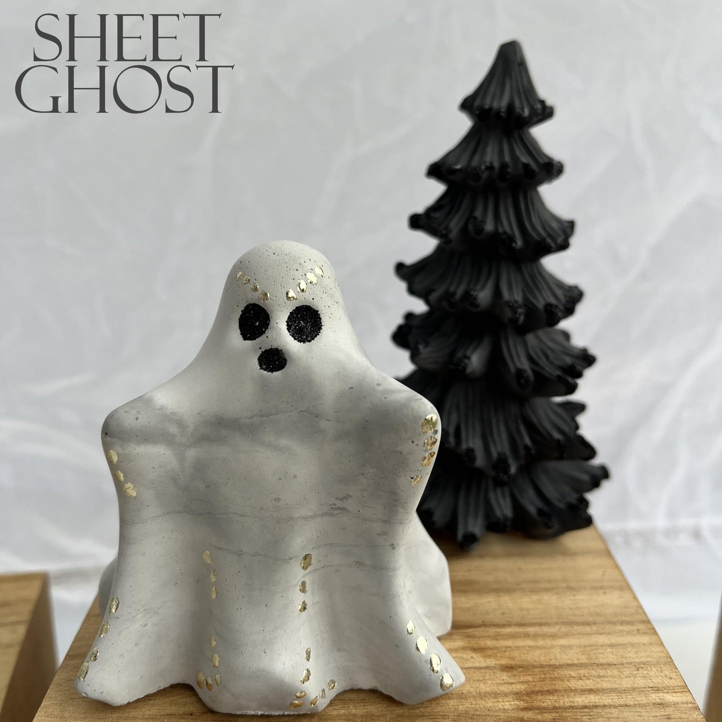 Halloween Sheet Ghost Figurine with Gold Details